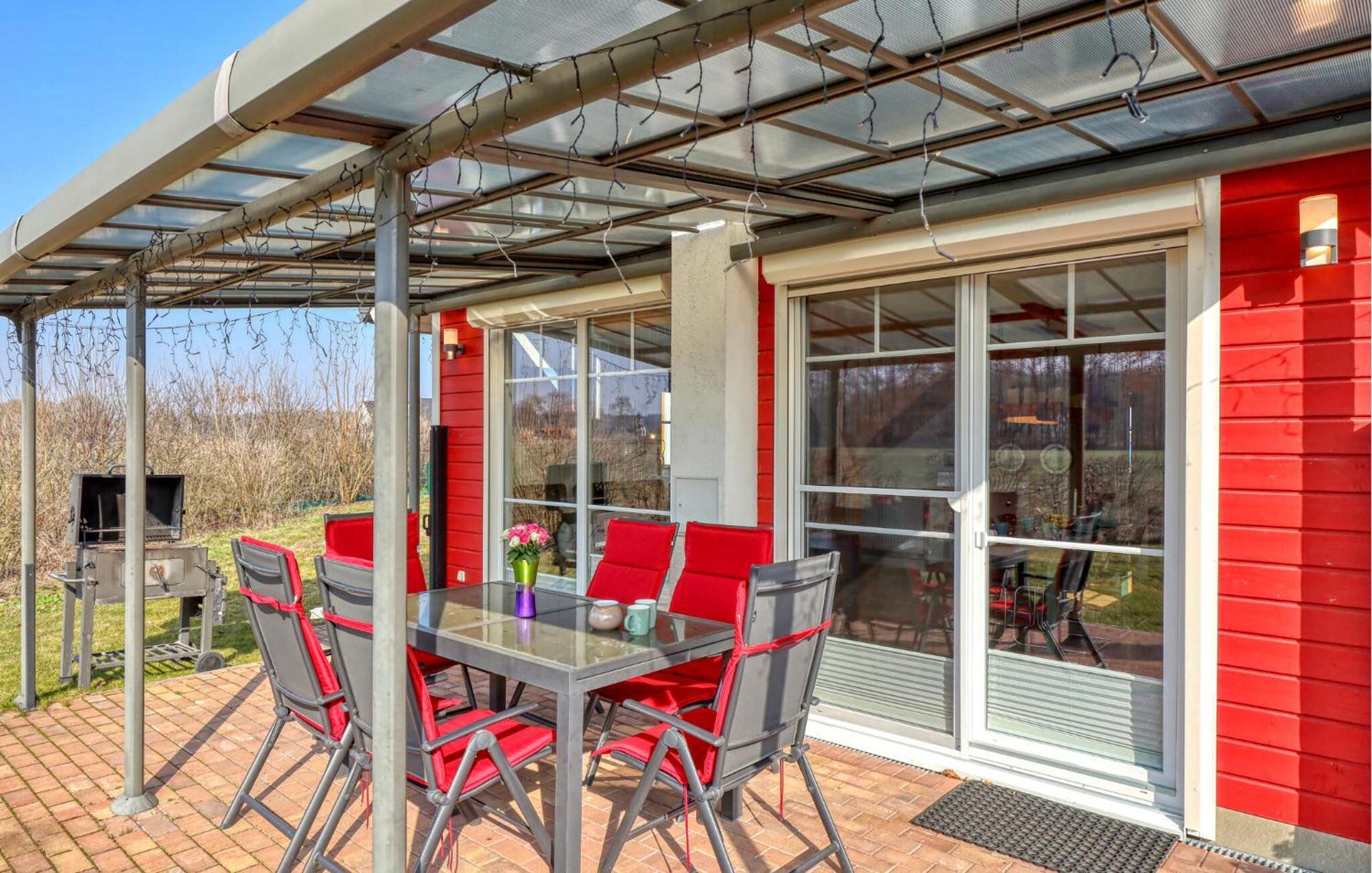 2 Bedroom Beautiful Home In Zerpenschleuse エクステリア 写真