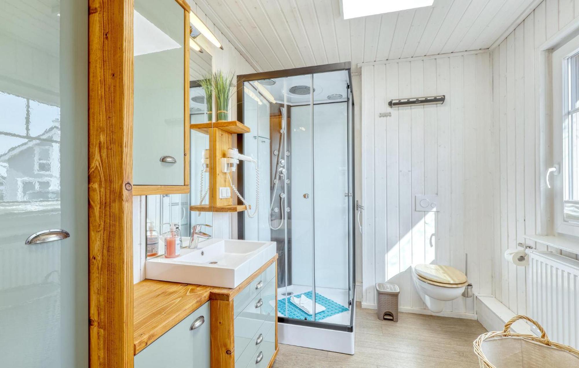 2 Bedroom Beautiful Home In Zerpenschleuse エクステリア 写真
